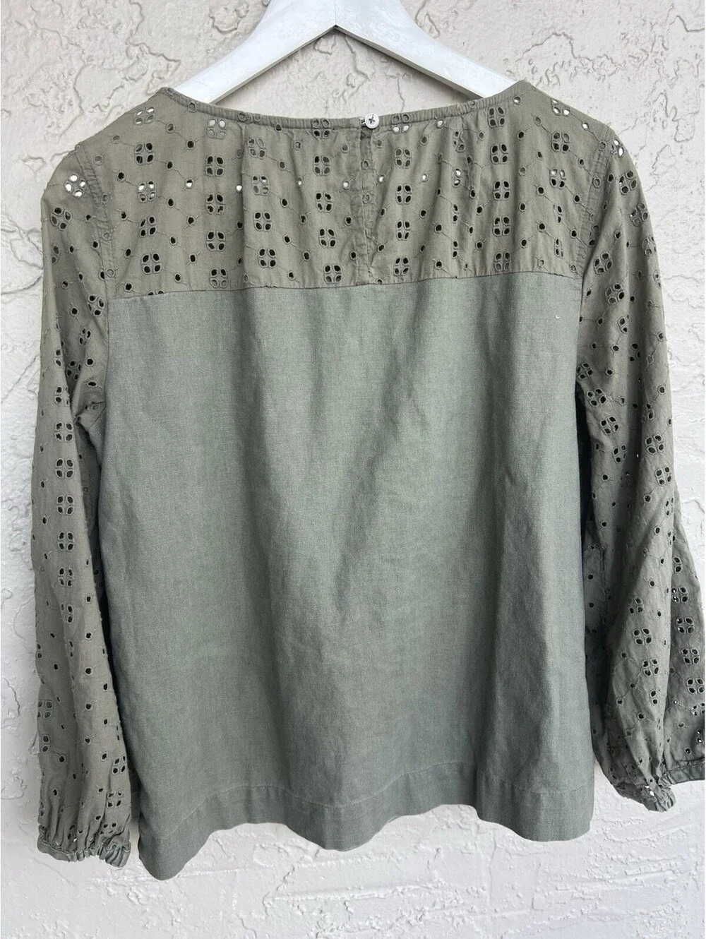 EUC! J.Crew Mercantile Olive Green Line Blend Eyelet Long Sleeves Shirt Women S